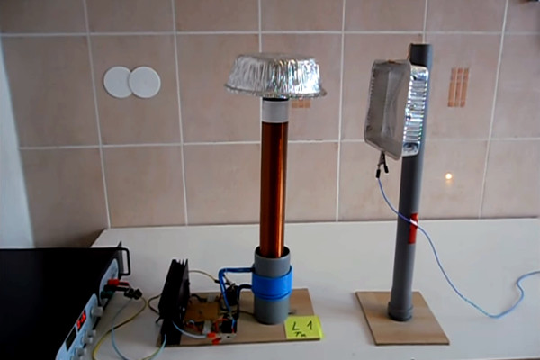 Capacitive Coupling Wireless Power Transmission 